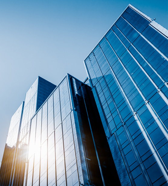 아래에서 올려다본 빌딩의 사진